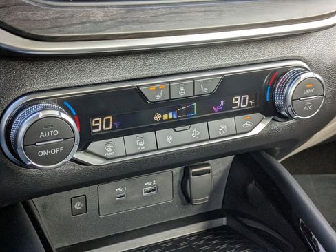 New 2025 Nissan Altima 2.5 SL AWD/4WD image 22