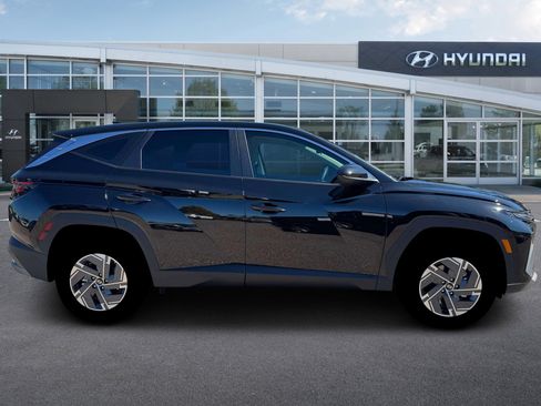 New 2026 Hyundai Tucson Blue SE AWD/4WD image 9