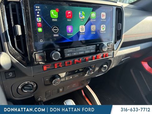 Used 2025 Nissan Frontier PRO-4X image 2