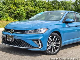Used 2025 Volkswagen Jetta SE FWD video 2