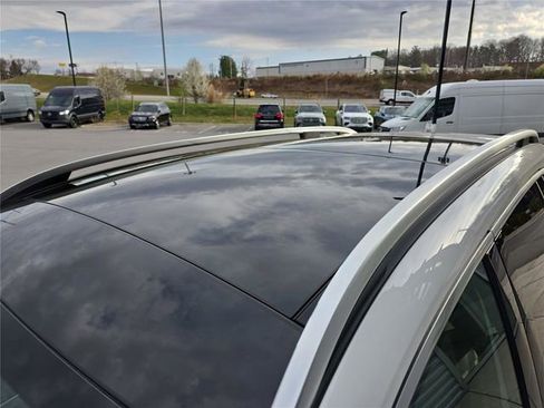 New 2026 Mercedes-Benz GLB 250 4MATIC image 12