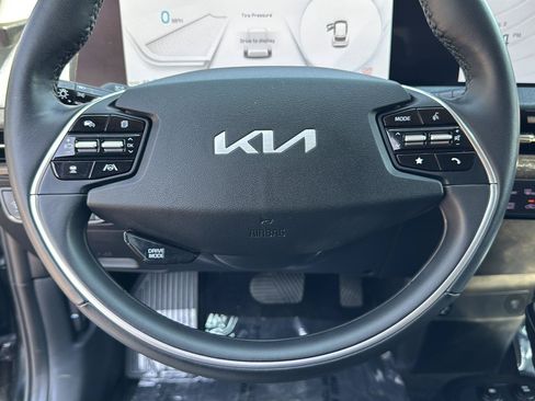 Used 2023 Kia EV6 Wind AWD/4WD image 33