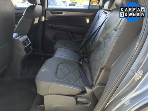 Used 2024 Volkswagen Atlas Cross Sport SE image 22