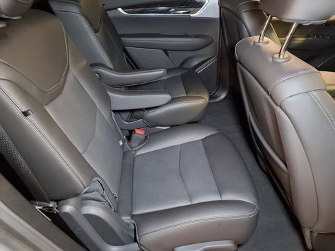 Certified 2025 Cadillac XT6 Premium Luxury image 21