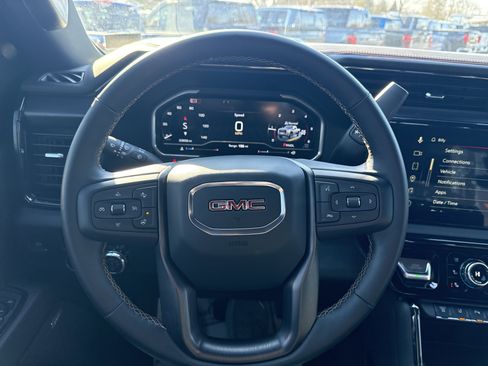 Used 2024 GMC Sierra 2500 AT4 w/ AT4 Premium Plus Package image 18