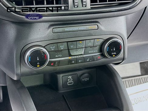 New 2025 Ford Escape ST-Line w/ Cold Weather Package image 20
