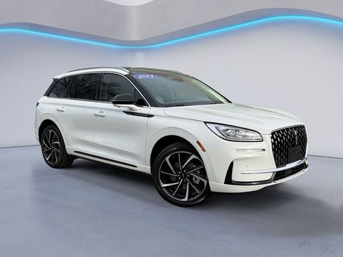 Used 2023 Lincoln Corsair Grand Touring w/ Equipment Group 301A image 2