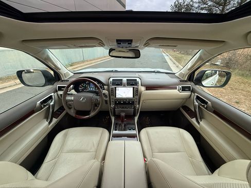 Used 2012 Lexus GX 460 image 5