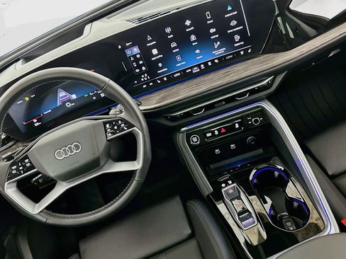 Used 2025 Audi Q5 Premium Plus AWD/4WD image 17