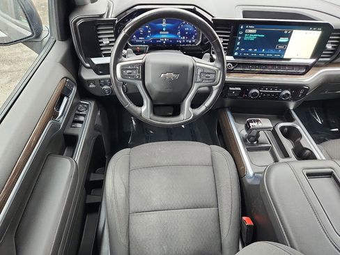 Used 2022 Chevrolet Silverado 1500 RST w/ Convenience Package II image 11