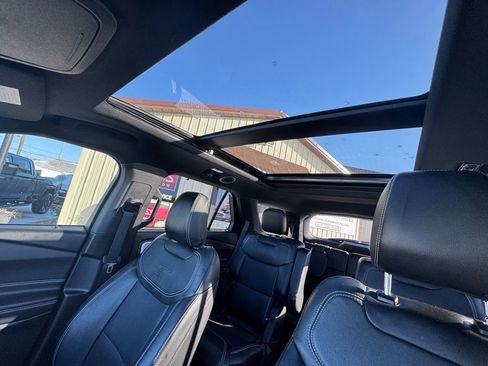 Used 2022 Ford Explorer ST w/ ST Street Pack image 26