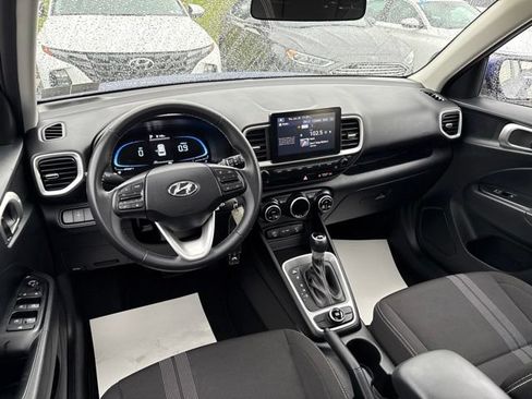 Certified 2023 Hyundai Venue SEL w/ Cargo Package FWD image 11