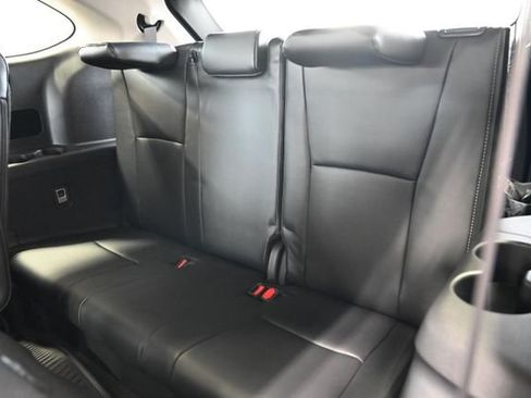New 2026 Toyota Highlander Platinum AWD/4WD image 14