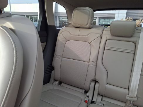 Used 2020 Lincoln Corsair Reserve w/ Equipment Group 201A image 18