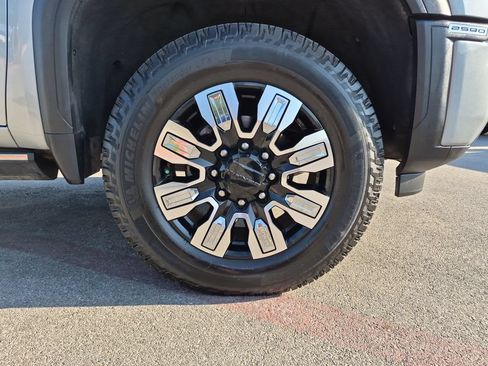 Used 2024 GMC Sierra 2500 Denali w/ Denali Reserve Package AWD/4WD image 18