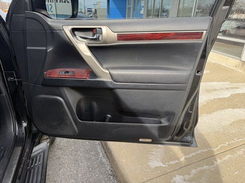 Used 2011 Lexus GX 460 Premium image 48