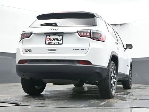 Used 2025 Jeep Compass Limited AWD/4WD image 49