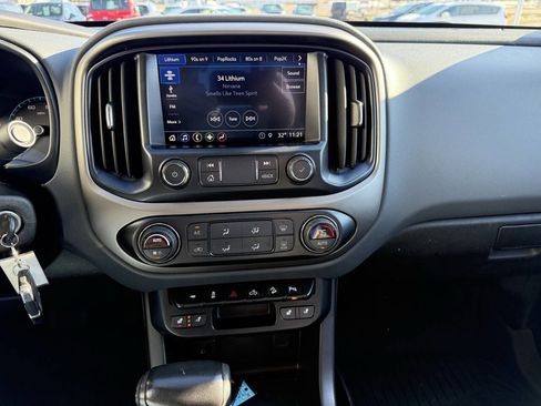 Used 2019 Chevrolet Colorado Z71 image 8