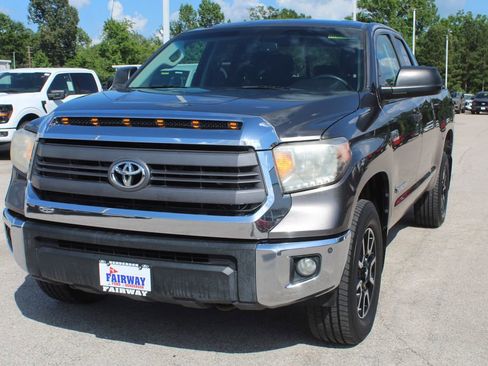 Used 2015 Toyota Tundra SR AWD/4WD image 4