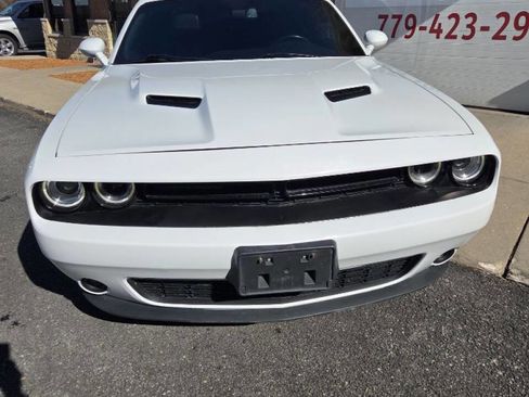 Used 2018 Dodge Challenger SXT Plus image 2