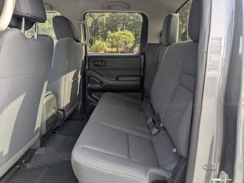 Used 2023 Nissan Frontier S w/ Technology Package image 17