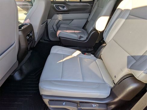 Used 2021 Chevrolet Tahoe Z71 image 17