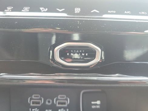 New 2026 Jeep Grand Cherokee L 4WD image 16