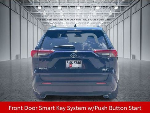 Certified 2021 Toyota RAV4 XLE w/ Convenience Package AWD/4WD image 9