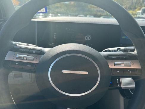 Used 2025 Hyundai Tucson Blue image 28