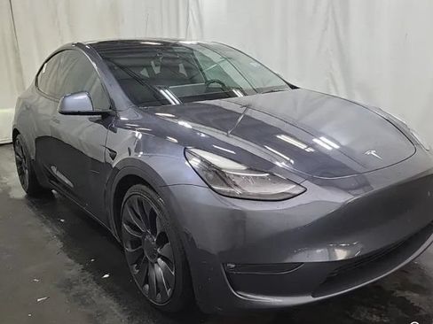 Used 2022 Tesla Model Y Performance AWD/4WD image 5