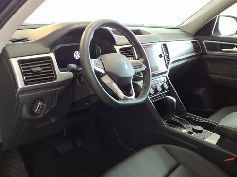 Used 2023 Volkswagen Atlas SE AWD/4WD image 9