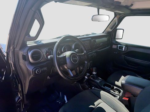 Used 2021 Jeep Wrangler Unlimited Sport image 9