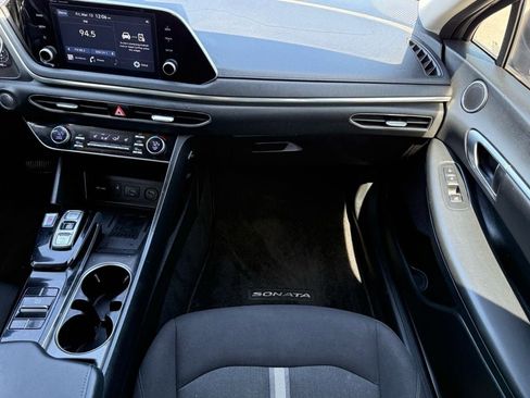 Used 2021 Hyundai Sonata SEL w/ Convenience Package image 16