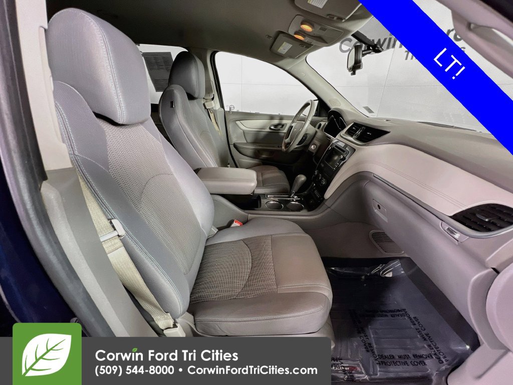 Used 2017 Chevrolet Traverse LT AWD/4WD image 17