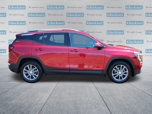 Used 2024 GMC Terrain SLT FWD image 4