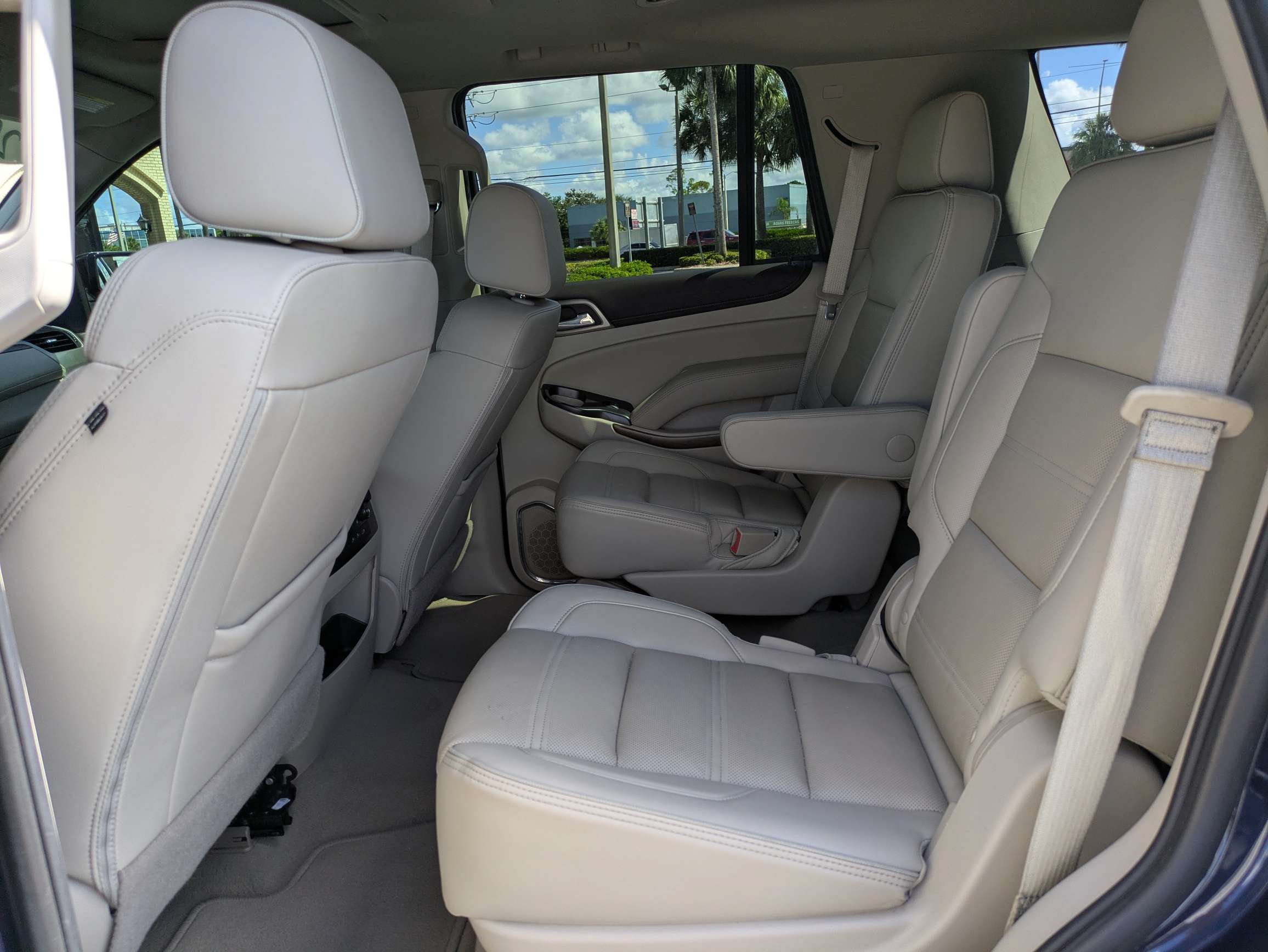 Used 2020 GMC Yukon Denali w/ Denali Ultimate Package RWD image 12