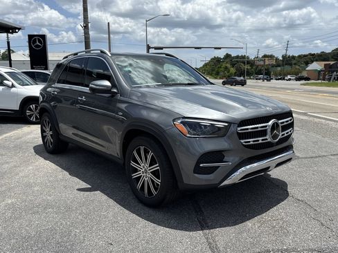 New 2025 Mercedes-Benz GLE 450e 4MATIC image 7
