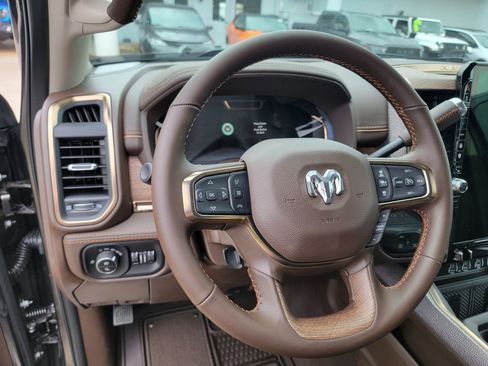New 2026 RAM 2500 Limited AWD/4WD image 16