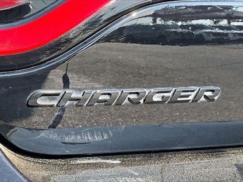 Used 2020 Dodge Charger R/T w/ Blacktop Package RWD image 32