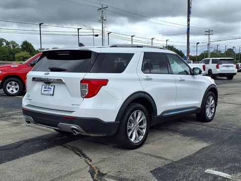 Used 2024 Ford Explorer Limited image 7