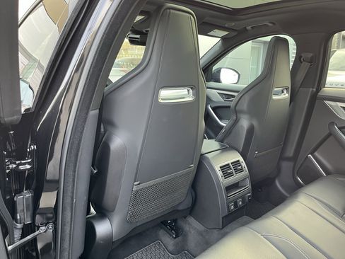 Used 2024 Jaguar F-PACE R-Dynamic S image 35