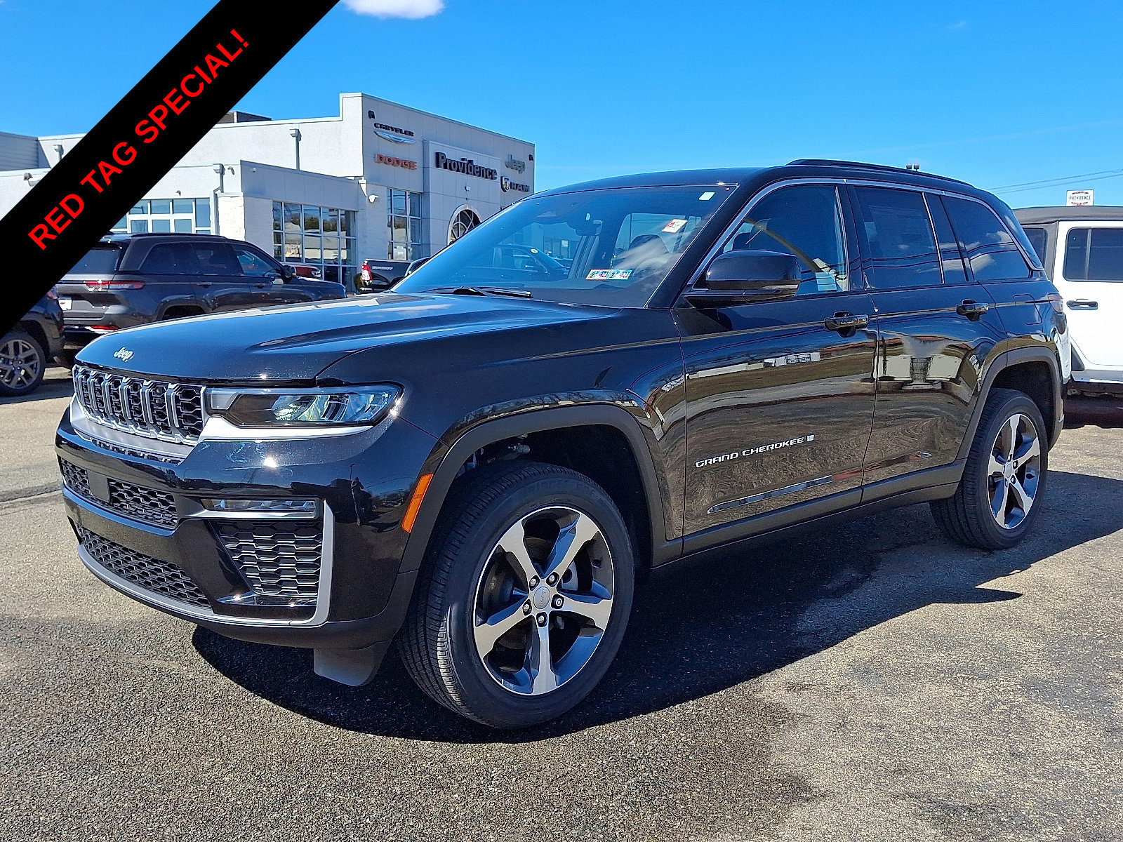 New 2026 Jeep Grand Cherokee Limited AWD/4WD image 2