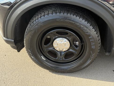 Used 2021 Ford Explorer 4WD Police Interceptor image 25