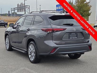 Used 2025 Toyota Highlander Limited