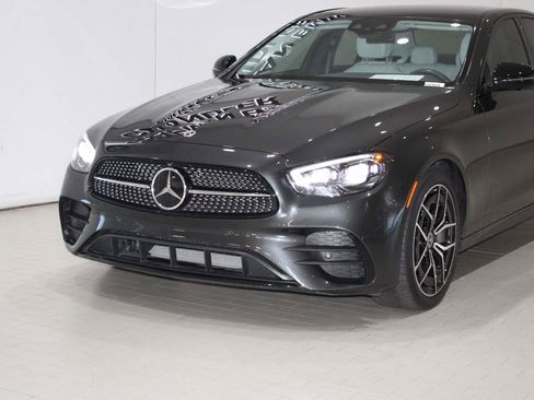 Used 2023 Mercedes-Benz E 450 4MATIC Sedan image 2