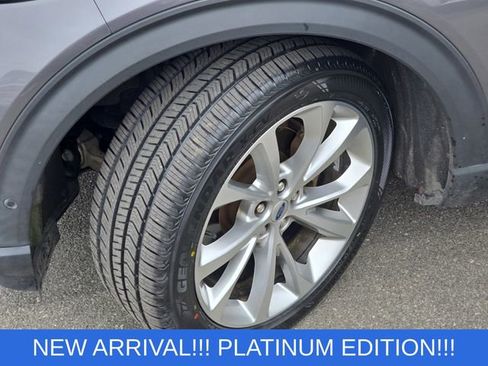 Used 2021 Ford Explorer Platinum w/ Equipment Group 601A AWD/4WD image 37