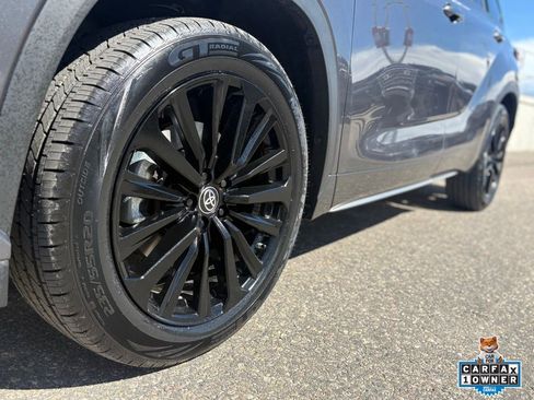 Certified 2025 Toyota Highlander XSE image 13