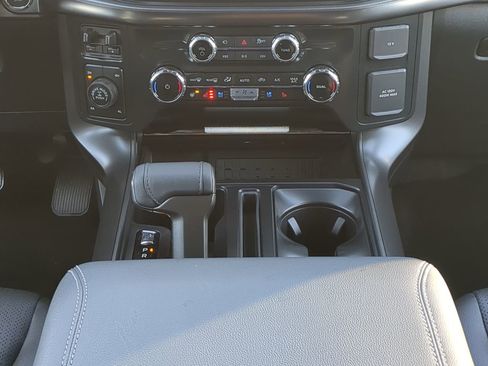 New 2025 Ford F150 Lariat w/ Equipment Group 501A Mid image 17