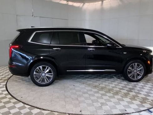 Used 2024 Cadillac XT6 Premium Luxury w/ LPO, Floor Liner Package FWD image 4