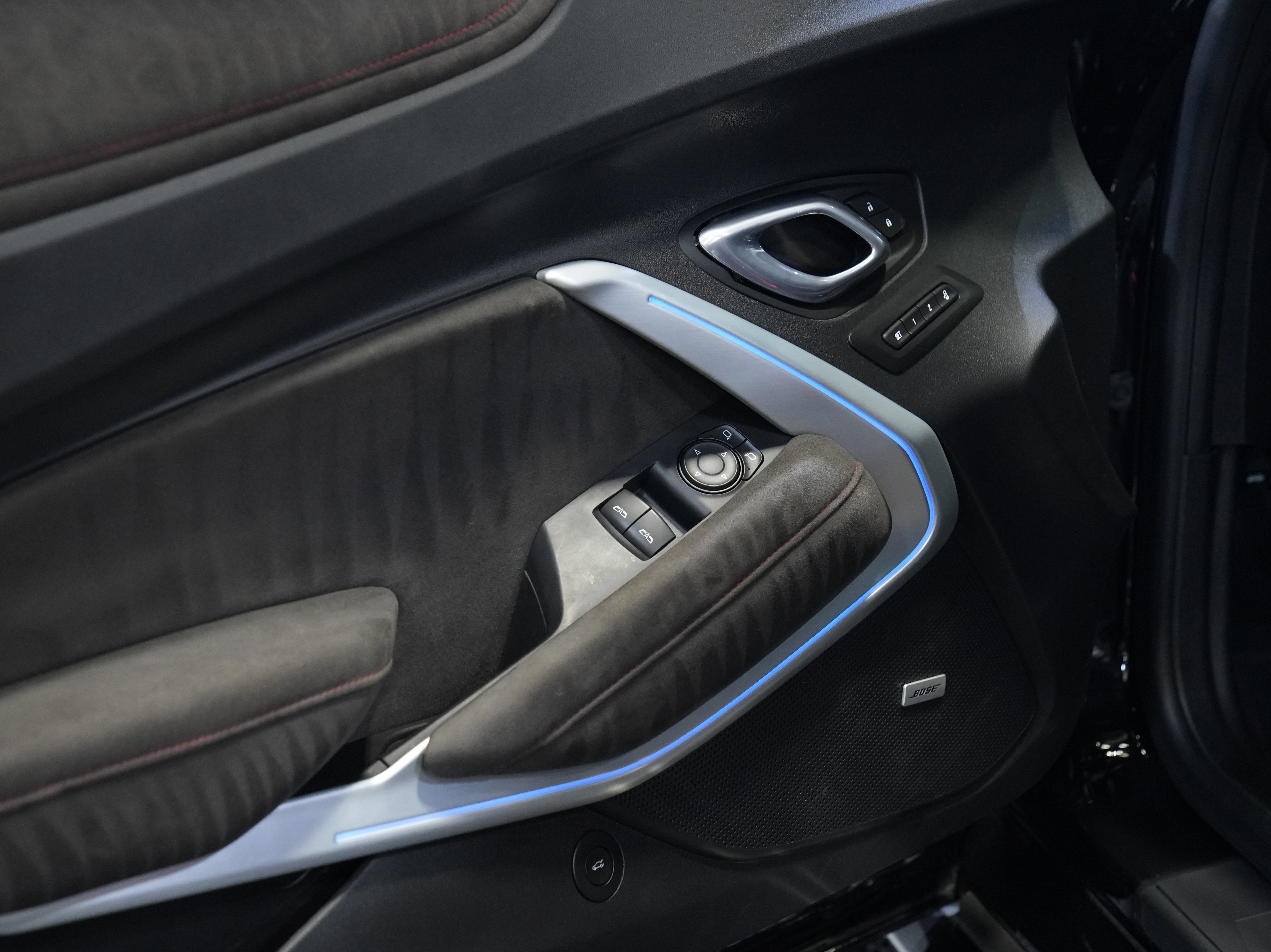 Used 2018 Chevrolet Camaro ZL1 RWD image 23